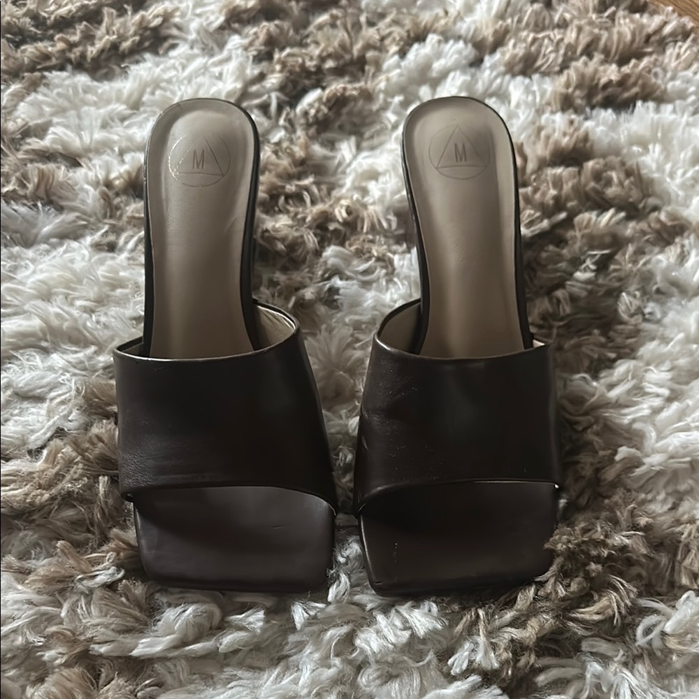 Elegant Brown Leather Mules